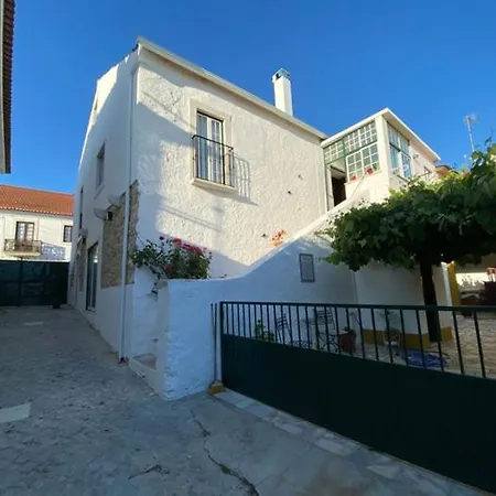 Casinha Da Avó Rosário Apartman *