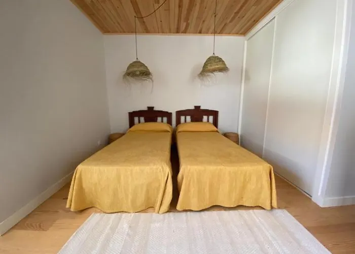 Casinha Da Avó Rosário Juncal (Leiria)